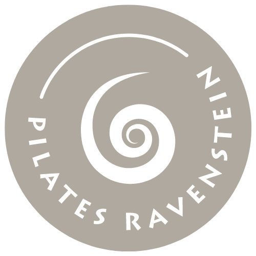 Pilates Ravenstein logo icoon dat kracht, balans en flexibiliteit symboliseert